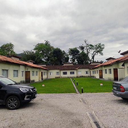 Residencia Orla Do Massaguacu Villa Caraguatatuba Esterno foto
